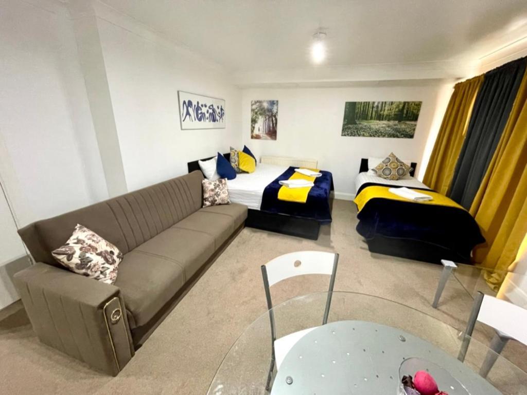 2 Bedrooms Modern Central London Apartment, Full Kitchen, 5 Minutes Tube Station Buitenkant foto