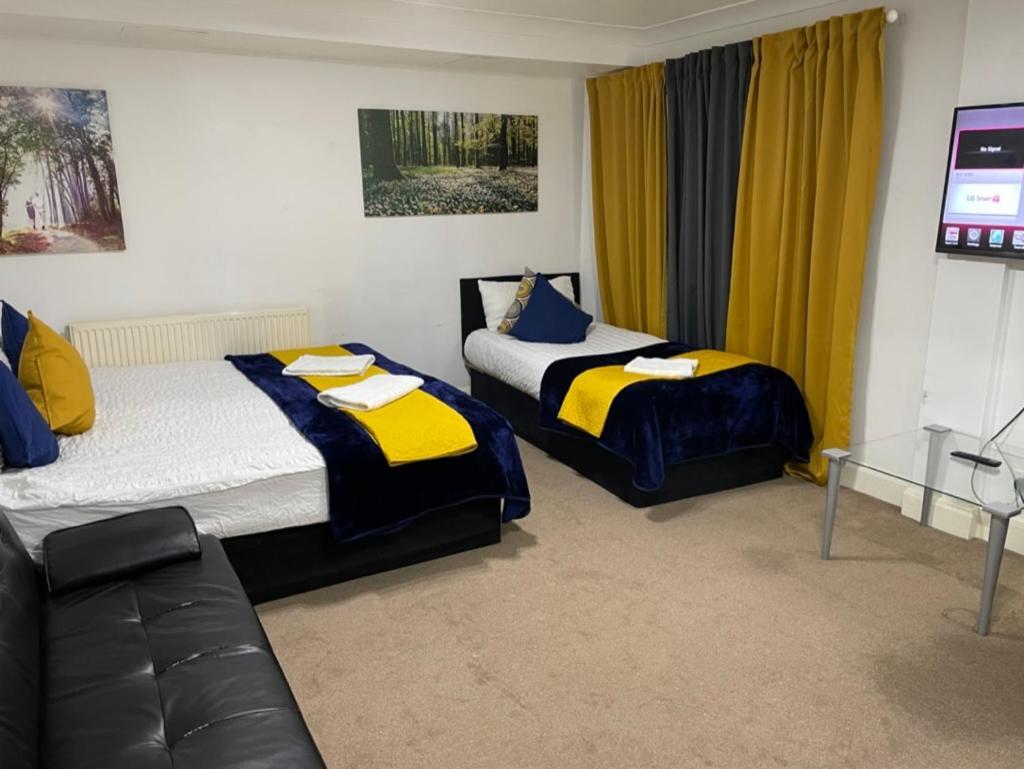 2 Bedrooms Modern Central London Apartment, Full Kitchen, 5 Minutes Tube Station Buitenkant foto