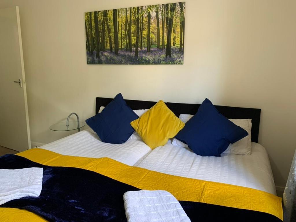 2 Bedrooms Modern Central London Apartment, Full Kitchen, 5 Minutes Tube Station Buitenkant foto